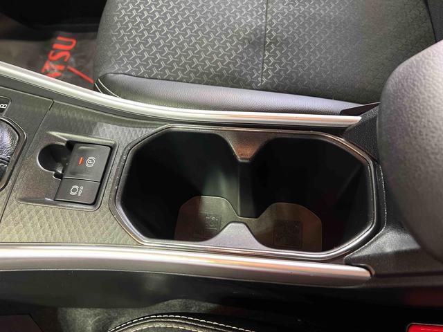 ロッキープレミアムＧ　ＨＥＶディスプレイオーディオ　パノラマカメラ　シートヒーター　ステアリングスイッチ　オートエアコン　キーフリー　認定中古車　ＣＶＴ　１２００（香川県）の中古車