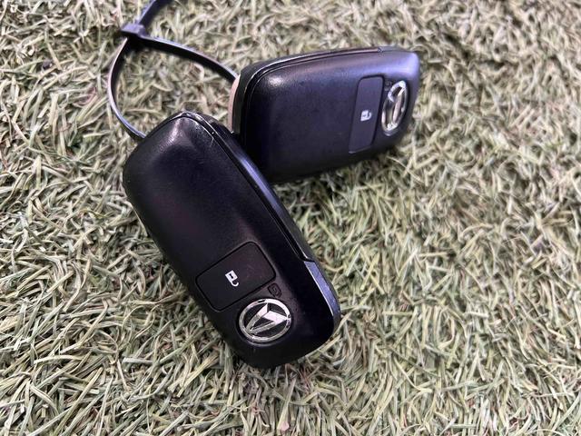 ロッキープレミアムＧ　ＨＥＶディスプレイオーディオ　パノラマカメラ　シートヒーター　ステアリングスイッチ　オートエアコン　キーフリー　認定中古車　ＣＶＴ　１２００（香川県）の中古車