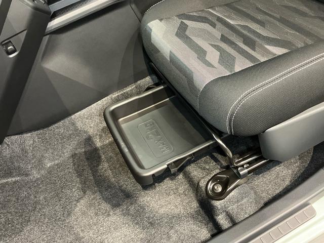 タフトＧ　ダーククロムベンチャーディスプレイオーディオ　ＵＳＢ入力端子　Ｂｌｕｅｔｏｏｔｈ接続　ＨＤＭＩ入力端子　バックカメラ　前席シートヒーター　ＬＥＤヘッドライト　オートライト　オートハイビーム　クリアランスソナー（高知県）の中古車
