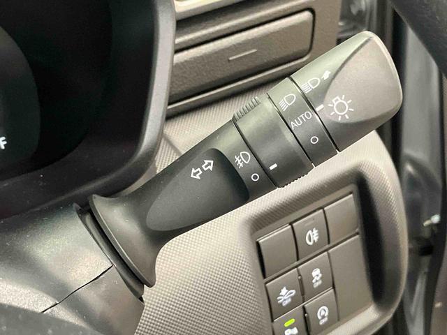 ロッキーＧディスプレイオーディオ　ＵＳＢ入力端子　Ｂｌｕｅｔｏｏｔｈ接続　バックカメラ　ＥＴＣ車載器　ＬＥＤヘッドライト　オートライト　オートハイビーム　前席シートヒーター　衝突被害軽減システム（高知県）の中古車