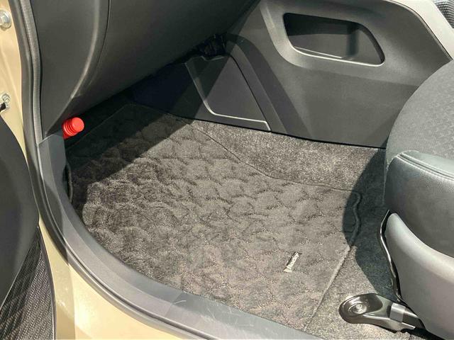 ロッキープレミアム９インチナビ　ＵＳＢ入力端子　Ｂｌｕｅｔｏｏｔｈ接続　バックカメラ　ドライブレコーダー　ＥＴＣ車載器　ＬＥＤヘッドライト　オートライト　オートハイビーム　クリアランスソナー　キーフリー（高知県）の中古車