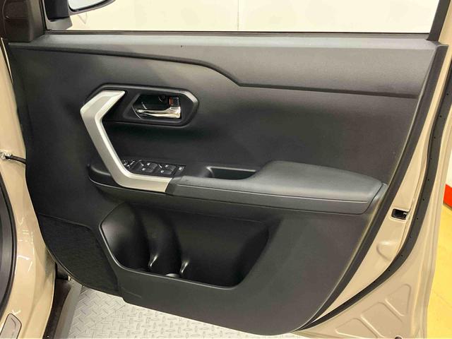 ロッキープレミアム９インチナビ　ＵＳＢ入力端子　Ｂｌｕｅｔｏｏｔｈ接続　バックカメラ　ドライブレコーダー　ＥＴＣ車載器　ＬＥＤヘッドライト　オートライト　オートハイビーム　クリアランスソナー　キーフリー（高知県）の中古車