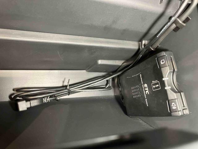 タントカスタムＲＳ７インチナビ　Ｂｌｕｅｔｏｏｔｈ接続　ＥＴＣ車載器　キーフリー　電動スライドドア（高知県）の中古車