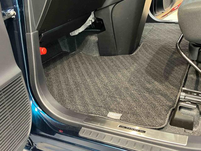 トールカスタムＧ９インチナビ　全方位カメラ　ドラレコ　ＥＴＣ　Ｂｌｕｅｔｏｏｔｈ接続　ＵＳＢ入力端子　キーフリー　衝突被害軽減システム　左右電動スライドドア　ＬＥＤヘッドライト　オートライト　クリアランスソナー（高知県）の中古車