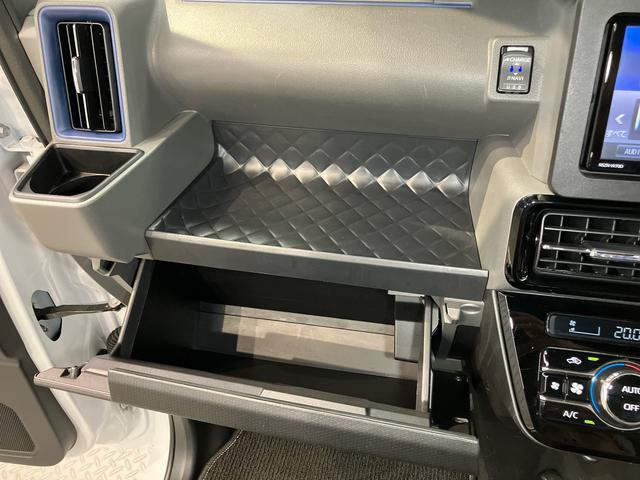 タントカスタムＲＳセレクション７インチナビ　ＵＳＢ入力端子　Ｂｌｕｅｔｏｏｔｈ接続　バックカメラ　ドラレコ　ＥＴＣ車載器　ＬＥＤヘッドライト　オートライト　オートハイビーム　クリアランスソナー　前席シートヒーター　電動スライドドア（高知県）の中古車