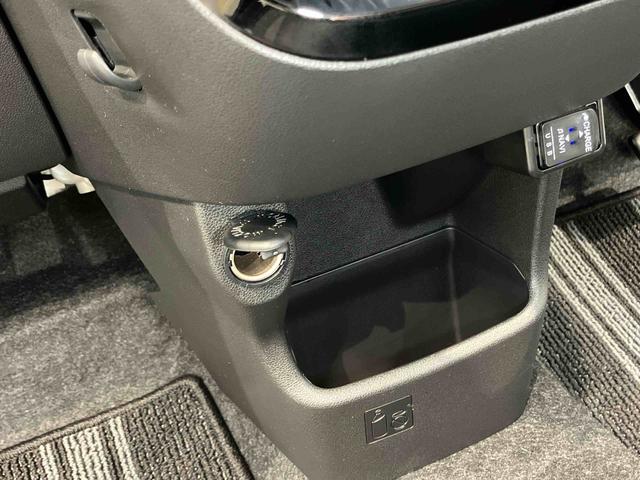 キャストスタイルＧ　プライムコレクション　ＳＡIII７インチナビ　ドラレコ　全方位カメラ　ＵＳＢ入力端子　Ｂｌｕｅｔｏｏｔｈ接続　ＥＴＣ　キーフリー　シートヒーター　ＬＥＤヘッドライト　オートライト　オートハイビーム　衝突被害軽減システム（高知県）の中古車