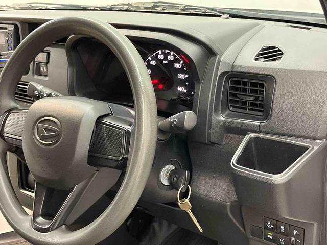 ハイゼットカーゴＤＸＣＤチューナー　ＵＳＢ入力端子　Ｂｌｕｅｔｏｏｔｈ接続　スライドドア　オートライト　オートハイビーム　衝突被害軽減システム　クリアランスソナー（高知県）の中古車