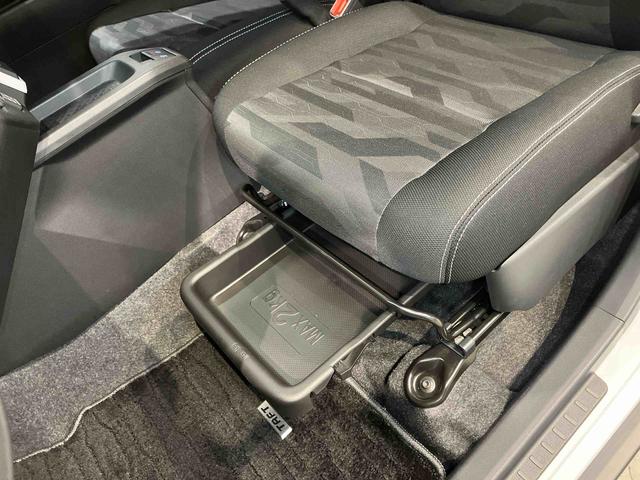 タフトＧターボ　クロムベンチャー７インチナビ　ＵＳＢ入力端子　Ｂｌｕｅｔｏｏｔｈ接続　後方カメラ　ＥＴＣ車載器　シートヒーター　ＬＥＤヘッドライト　オートライト　オートハイビーム　クリアランスソナー　キーフリー　衝突被害軽減システム（高知県）の中古車