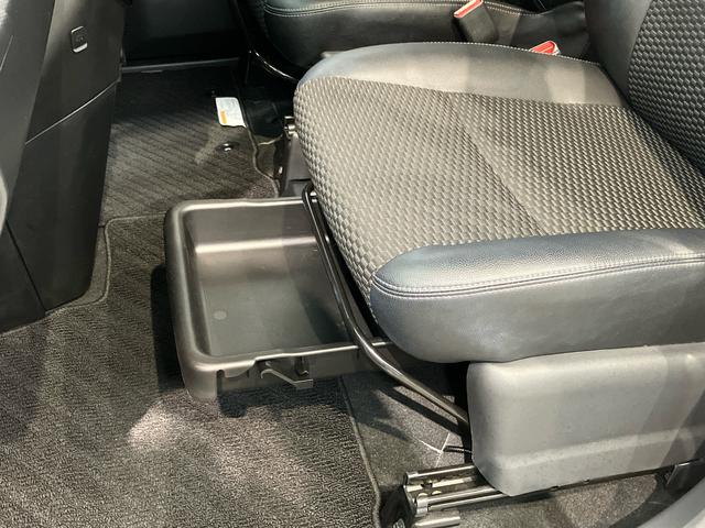 トールカスタムＧ　ターボ９インチナビ　後席モニター　ドラレコ　全方位カメラ　ＵＳＢ入力端子　Ｂｌｕｅｔｏｏｔｈ接続　ＥＴＣ　キーフリー　衝突被害軽減システム　左右電動スライドドア　クリアランスソナー　ＬＥＤヘッドライト（高知県）の中古車