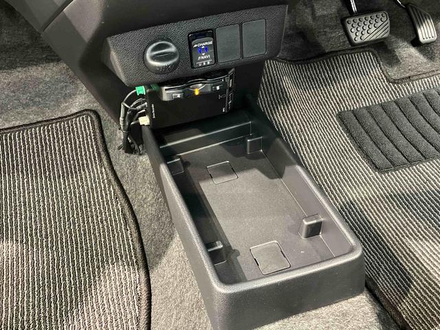 ミライースＬ　ＳＡIII７インチナビ　ドラレコ　後方カメラ　ＵＳＢ入力端子　Ｂｌｕｅｔｏｏｔｈ接続　ＥＴＣ　衝突被害軽減システム　クリアランスソナー　オートハイビーム（高知県）の中古車