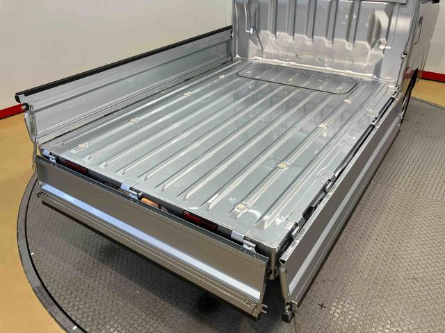 ハイゼットトラックスタンダードＣＤチューナー　衝突被害軽減システム　クリアランスソナー　オートライト　オートハイビーム（高知県）の中古車