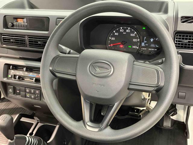 ハイゼットトラックスタンダード　４ＷＤ衝突被害軽減システム　クリアランスソナー　オートライト　オートハイビーム（高知県）の中古車