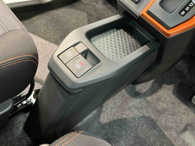 タフトＧ後方カメラ　キーフリー　前席シートヒーター　衝突被害軽減システム　クリアランスソナー　ＬＥＤヘッドライト　オートライト　オートハイビーム（高知県）の中古車