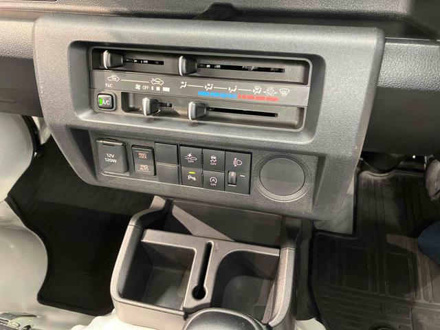 ハイゼットトラックスタンダード　４ＷＤ衝突被害軽減システム　クリアランスソナー　オートライト　オートハイビーム（高知県）の中古車