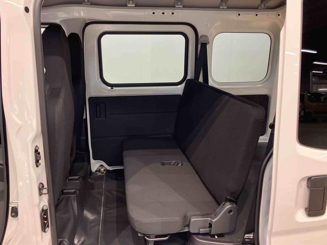 ハイゼットカーゴＤＸ　４ＷＤ衝突被害軽減システム　左右スライドドア　クリアランスソナー　オートライト　オートハイビーム（高知県）の中古車