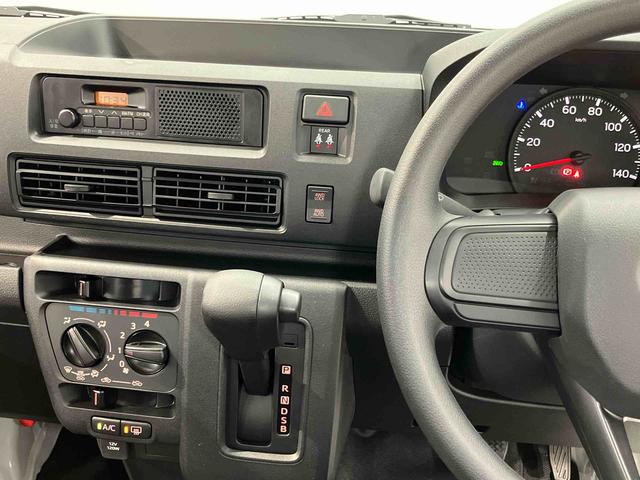 ハイゼットカーゴＤＸ　４ＷＤ衝突被害軽減システム　左右スライドドア　クリアランスソナー　オートライト　オートハイビーム（高知県）の中古車