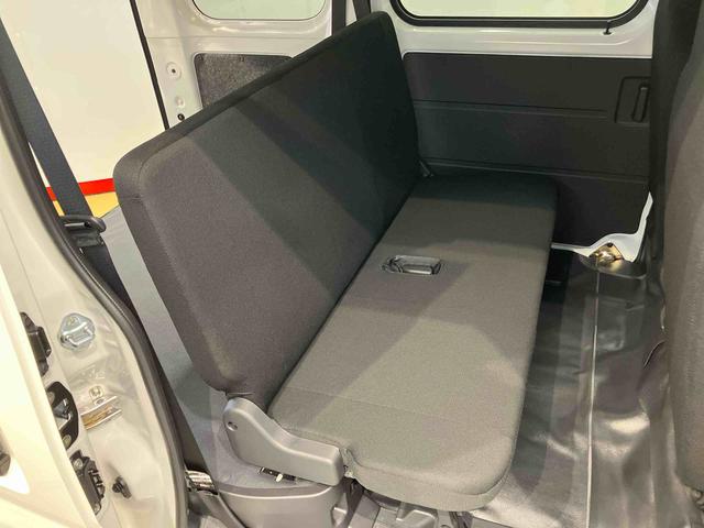 ハイゼットカーゴＤＸ　４ＷＤ衝突被害軽減システム　左右スライドドア　クリアランスソナー　オートライト　オートハイビーム（高知県）の中古車