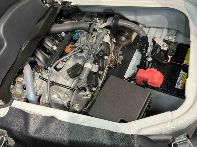 ハイゼットカーゴＤＸ　４ＷＤ衝突被害軽減システム　左右スライドドア　クリアランスソナー　オートライト　オートハイビーム（高知県）の中古車