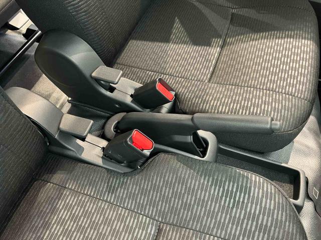 ハイゼットカーゴＤＸ　４ＷＤ衝突被害軽減システム　左右スライドドア　クリアランスソナー　オートライト　オートハイビーム（高知県）の中古車