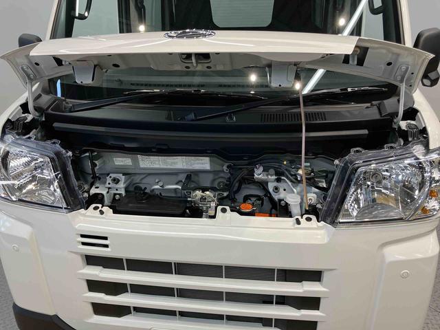 ハイゼットカーゴＤＸ　４ＷＤ衝突被害軽減システム　左右スライドドア　クリアランスソナー　オートライト　オートハイビーム（高知県）の中古車