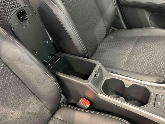 ロッキープレミアムＧ　ＨＥＶディスプレイオーディオ　後方カメラ　ＵＳＢ入力端子　Ｂｌｕｅｔｏｏｔｈ接続　ＨＤＭＩ入力端子　前席シートヒーター　キーフリー　衝突被害軽減システム　クリアランスソナー　ＬＥＤヘッドライト　オートライト（高知県）の中古車