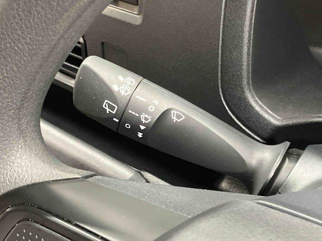 ハイゼットカーゴＤＸＣＤチューナー　Ｂｌｕｅｔｏｏｔｈ接続　衝突被害軽減システム　左右スライドドア　クリアランスソナー　オートライト　オートハイビーム（高知県）の中古車