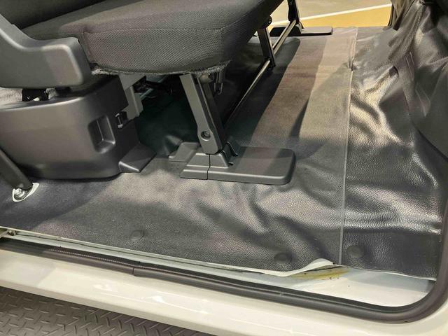 ハイゼットカーゴＤＸＣＤチューナー　Ｂｌｕｅｔｏｏｔｈ接続　衝突被害軽減システム　左右スライドドア　クリアランスソナー　オートライト　オートハイビーム（高知県）の中古車