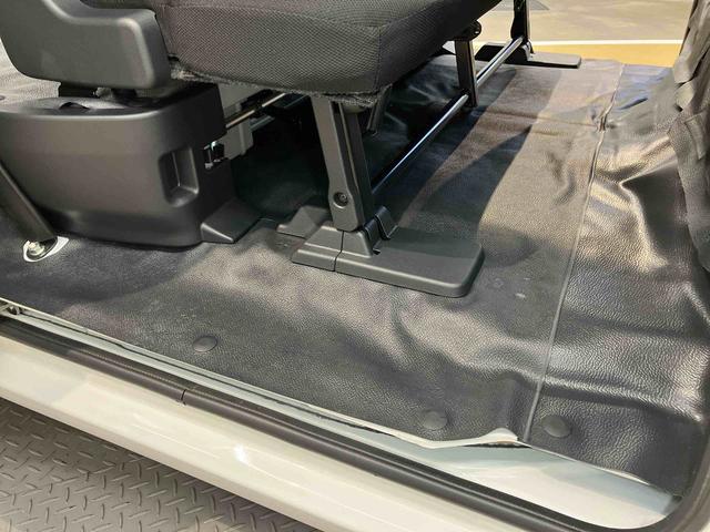 ハイゼットカーゴＤＸＣＤチューナー　Ｂｌｕｅｔｏｏｔｈ接続　衝突被害軽減システム　左右スライドドア　クリアランスソナー　オートライト　オートハイビーム（高知県）の中古車