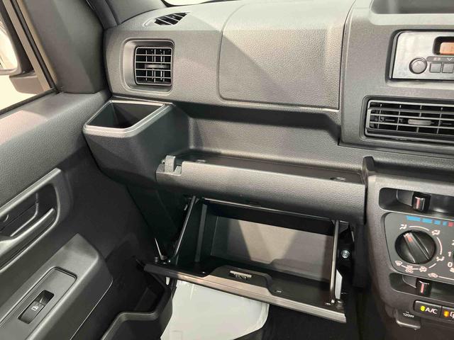 ハイゼットカーゴＤＸ衝突被害軽減システム　左右スライドドア　クリアランスソナー　オートライト　オートハイビーム（高知県）の中古車