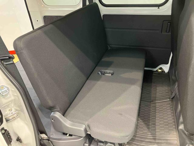 ハイゼットカーゴＤＸ衝突被害軽減システム　左右スライドドア　クリアランスソナー　オートライト　オートハイビーム（高知県）の中古車