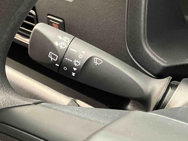 ハイゼットカーゴＤＸ　４ＷＤ衝突被害軽減システム　左右スライドドア　クリアランスソナー　オートライト　オートハイビーム（高知県）の中古車