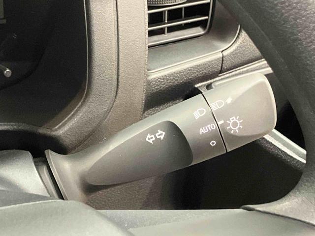 ハイゼットカーゴＤＸ　４ＷＤ衝突被害軽減システム　左右スライドドア　クリアランスソナー　オートライト　オートハイビーム（高知県）の中古車