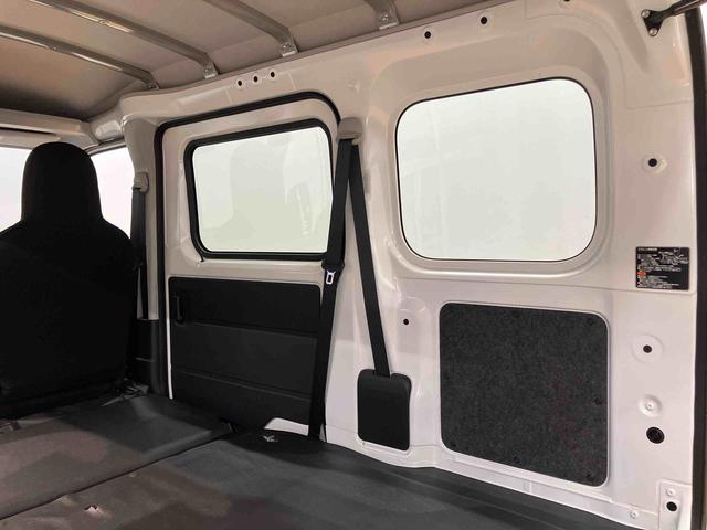 ハイゼットカーゴＤＸ　４ＷＤ衝突被害軽減システム　左右スライドドア　クリアランスソナー　オートライト　オートハイビーム（高知県）の中古車