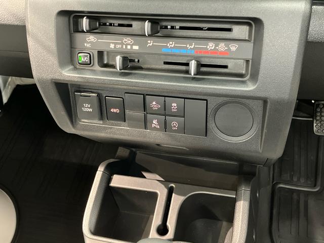 ハイゼットトラックジャンボスタンダード　４ＷＤディスプレイオーディオ　後方カメラ　ＵＳＢ入力端子　Ｂｌｕｅｔｏｏｔｈ接続　ＨＤＭＩ入力端子　荷台作業灯　省力パック　衝突被害軽減システム　クリアランスソナー　ＬＥＤヘッドライト　オートライト（高知県）の中古車