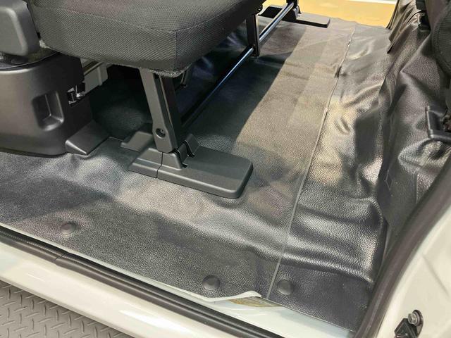 ハイゼットカーゴＤＸＣＤチューナー　衝突被害軽減システム　左右スライドドア　クリアランスソナー　オートハイビーム（高知県）の中古車