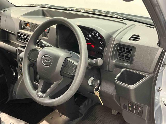 ハイゼットカーゴＤＸ衝突被害軽減システム　左右スライドドア　クリアランスソナー　オートライト　オートハイビーム（高知県）の中古車