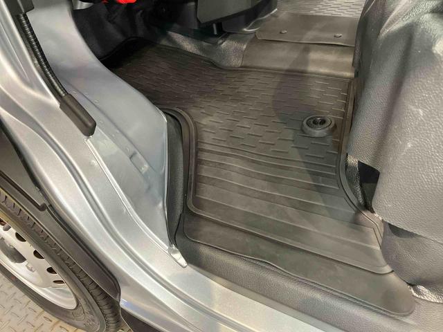 ハイゼットカーゴＤＸ衝突被害軽減システム　左右スライドドア　クリアランスソナー　オートライト　オートハイビーム（高知県）の中古車