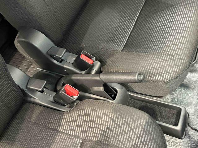 ハイゼットカーゴＤＸ衝突被害軽減システム　左右スライドドア　クリアランスソナー　オートライト　オートハイビーム（高知県）の中古車