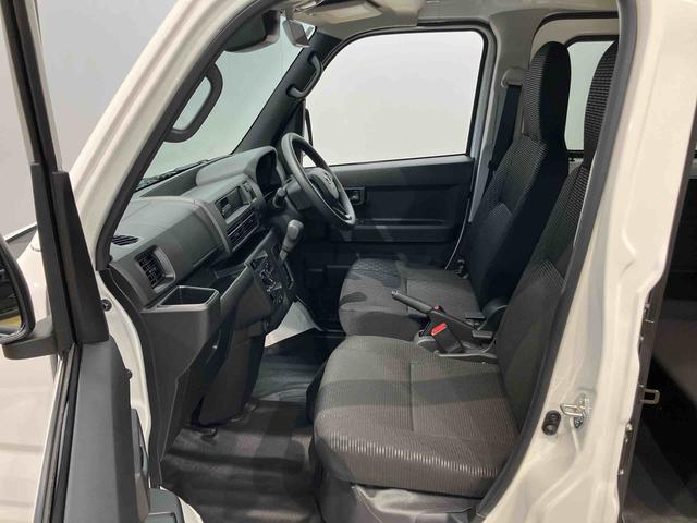 ハイゼットカーゴＤＸ　４ＷＤ衝突被害軽減システム　左右スライドドア　クリアランスソナー　オートライト　オートハイビーム（高知県）の中古車