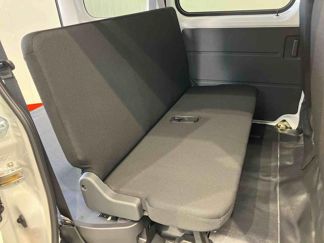 ハイゼットカーゴＤＸ　４ＷＤ衝突被害軽減システム　左右スライドドア　クリアランスソナー　オートライト　オートハイビーム（高知県）の中古車