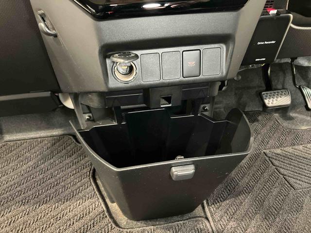 トールカスタムＧ　ターボ９インチナビ　ドラレコ　全方位カメラ　ＵＳＢ入力端子　Ｂｌｕｅｔｏｏｔｈ接続　キーフリー　衝突被害軽減システム　左右電動スライドドア　クリアランスソナー　ＬＥＤヘッドライト　オートライト（高知県）の中古車