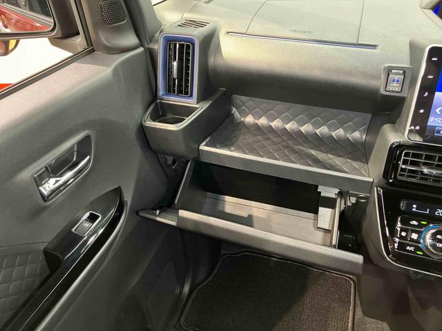 タントカスタムＸスタイルセレクション９インチナビ　ドラレコ　全方位カメラ　ＵＳＢ入力端子　Ｂｌｕｅｔｏｏｔｈ接続　ＥＴＣ　前席シートヒーター　キーフリー　衝突被害軽減システム　左右電動スライドドア　クリアランスソナー（高知県）の中古車