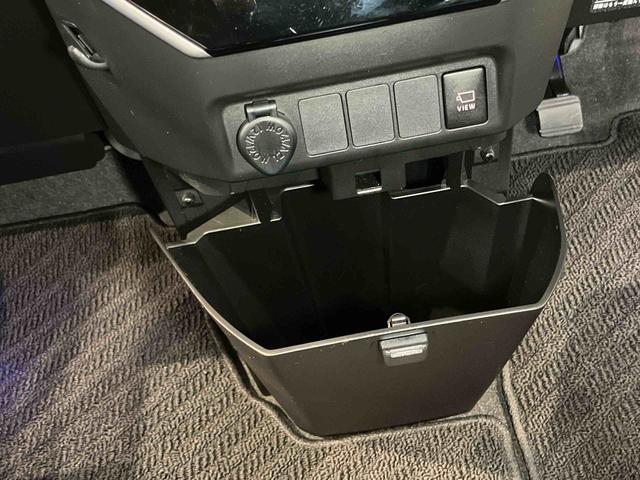 トールカスタムＧ　ＳＡII９インチナビ　全方位カメラ　Ｂｌｕｅｔｏｏｔｈ接続　ＥＴＣ　キーフリー　衝突被害軽減システム　左右電動スライドドア　ＬＥＤヘッドライト　オートライト（高知県）の中古車