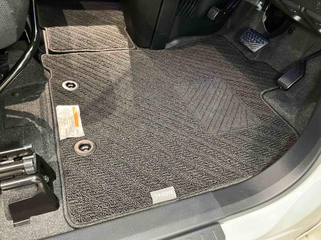 トールカスタムＧ　ＳＡII９インチナビ　全方位カメラ　Ｂｌｕｅｔｏｏｔｈ接続　ＥＴＣ　キーフリー　衝突被害軽減システム　左右電動スライドドア　ＬＥＤヘッドライト　オートライト（高知県）の中古車