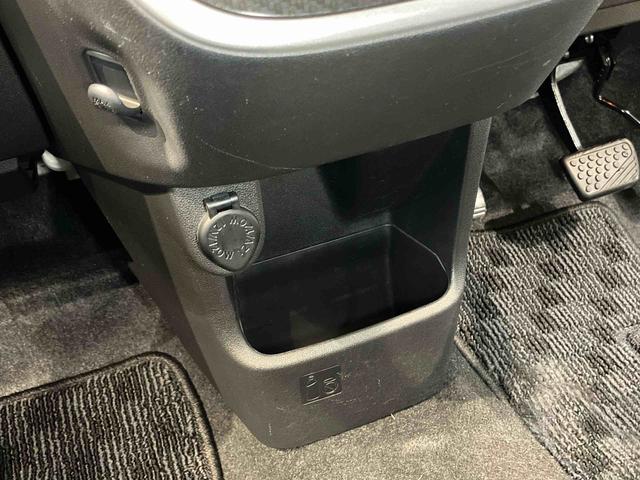 ムーヴカスタム　ＸリミテッドII　ＳＡIII７インチナビ　全方位カメラ　ＵＳＢ入力端子　Ｂｌｕｅｔｏｏｔｈ接続　ＥＴＣ　運転席シートヒーター　キーフリー　衝突被害軽減システム　クリアランスソナー　ＬＥＤヘッドライト　オートライト（高知県）の中古車