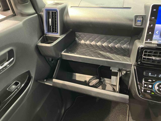 タントカスタムＸスタイルセレクション９インチナビ　後方カメラ　ドラレコ　ＥＴＣ　Ｂｌｕｅｔｏｏｔｈ接続　ＵＳＢ入力端子　シートヒーター　キーフリー　衝突被害軽減システム　左右電動スライドドア　１２．８インチ後席モニター（高知県）の中古車