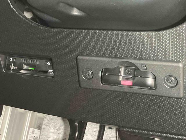 タントカスタムＸスタイルセレクション９インチナビ　後方カメラ　ドラレコ　ＥＴＣ　Ｂｌｕｅｔｏｏｔｈ接続　ＵＳＢ入力端子　シートヒーター　キーフリー　衝突被害軽減システム　左右電動スライドドア　１２．８インチ後席モニター（高知県）の中古車