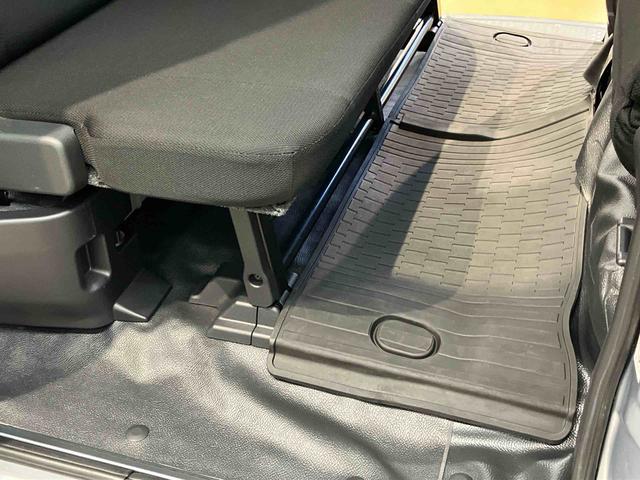 ハイゼットカーゴＤＸ衝突被害軽減システム　左右スライドドア　クリアランスソナー　オートライト　オートハイビーム（高知県）の中古車