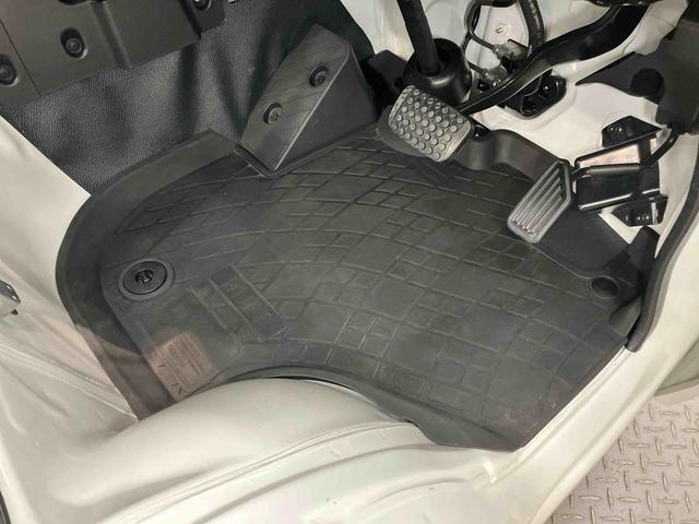 ハイゼットトラックスタンダード　４ＷＤ衝突被害軽減システム　クリアランスソナー　オートライト　オーハイビーム（高知県）の中古車