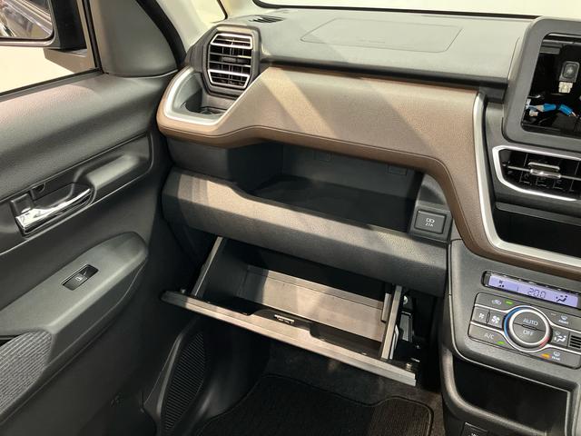 ムーヴＧ後方カメラ　キーフリー　衝突被害軽減システム　左側電動スライドドア　ＬＥＤヘッドライト　オートハイビーム　オートライト　クリアランスソナー（高知県）の中古車